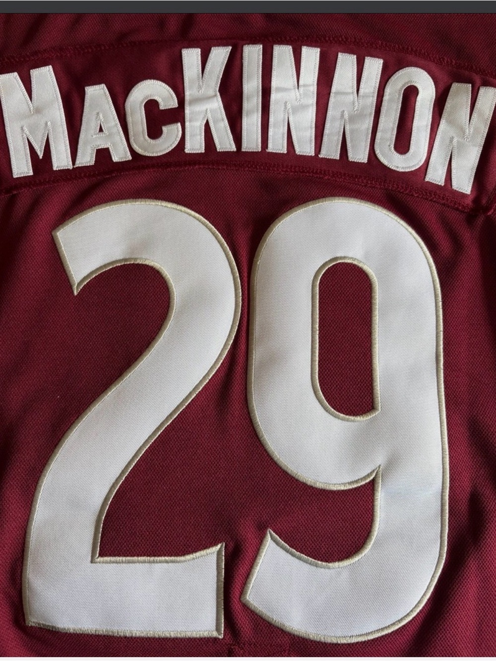 Men’s Nathan MacKinnon jersey size 54